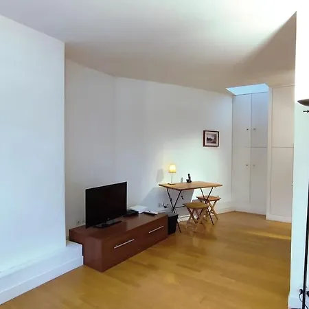 Beau Type Loft Tres Bien Situe شقة *