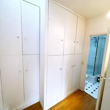 شقة Beau Type Loft Tres Bien Situe