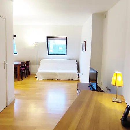 شقة Beau Type Loft Tres Bien Situe باريس