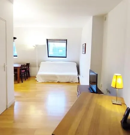 Beau Type Loft Tres Bien Situe パリ